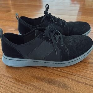 Clark’s 8.5 loafers